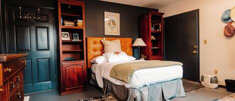 4 habitaciones, tabla de planchar con plancha, wifi y ropa de cama