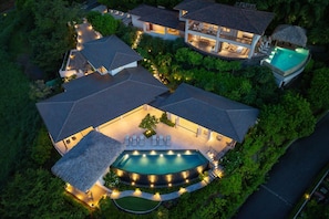 Exterior - Top Location! Luxury Estate with 2 Pools & Panoramic Ocean Views in Tamarindo (Tamarindo)