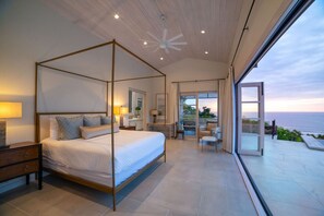 10 habitaciones, escritorio y tabla de planchar con plancha 