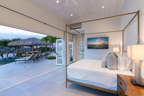 10 bedrooms, desk, iron/ironing board, travel crib