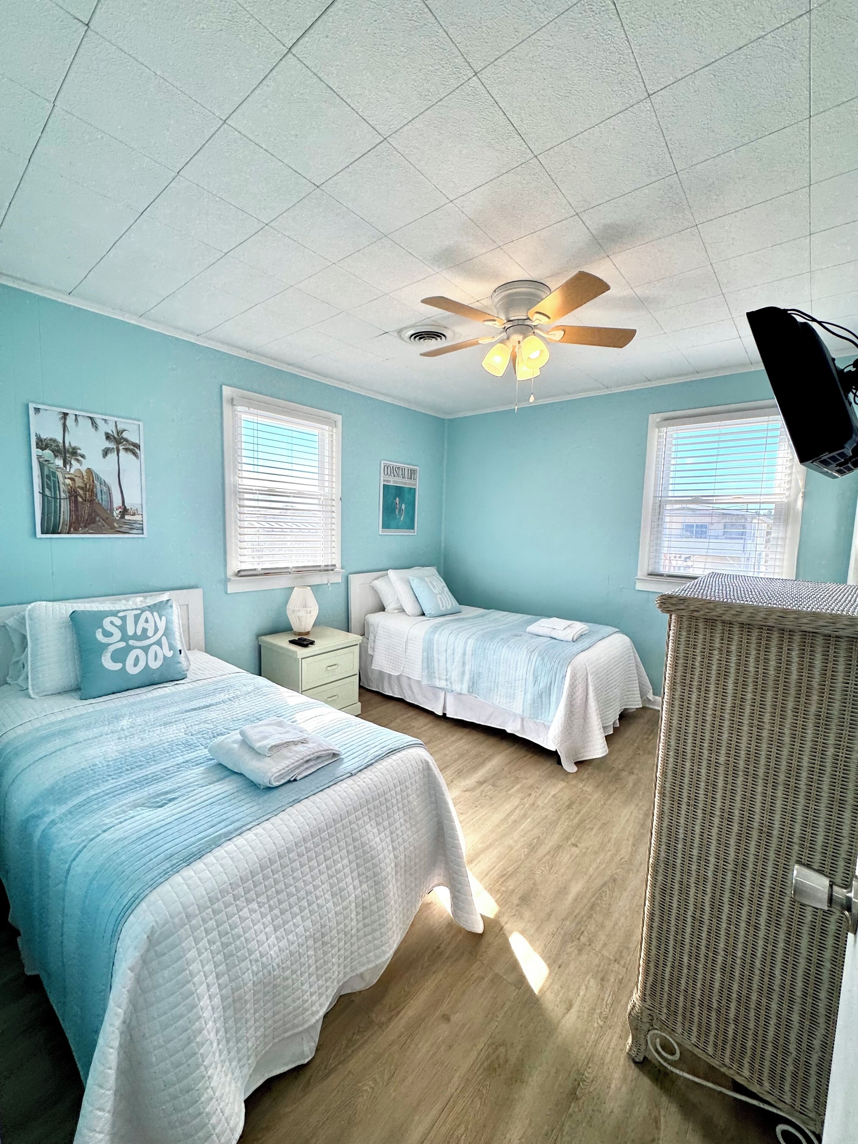 4 bedrooms, iron/ironing board, free WiFi, bed sheets