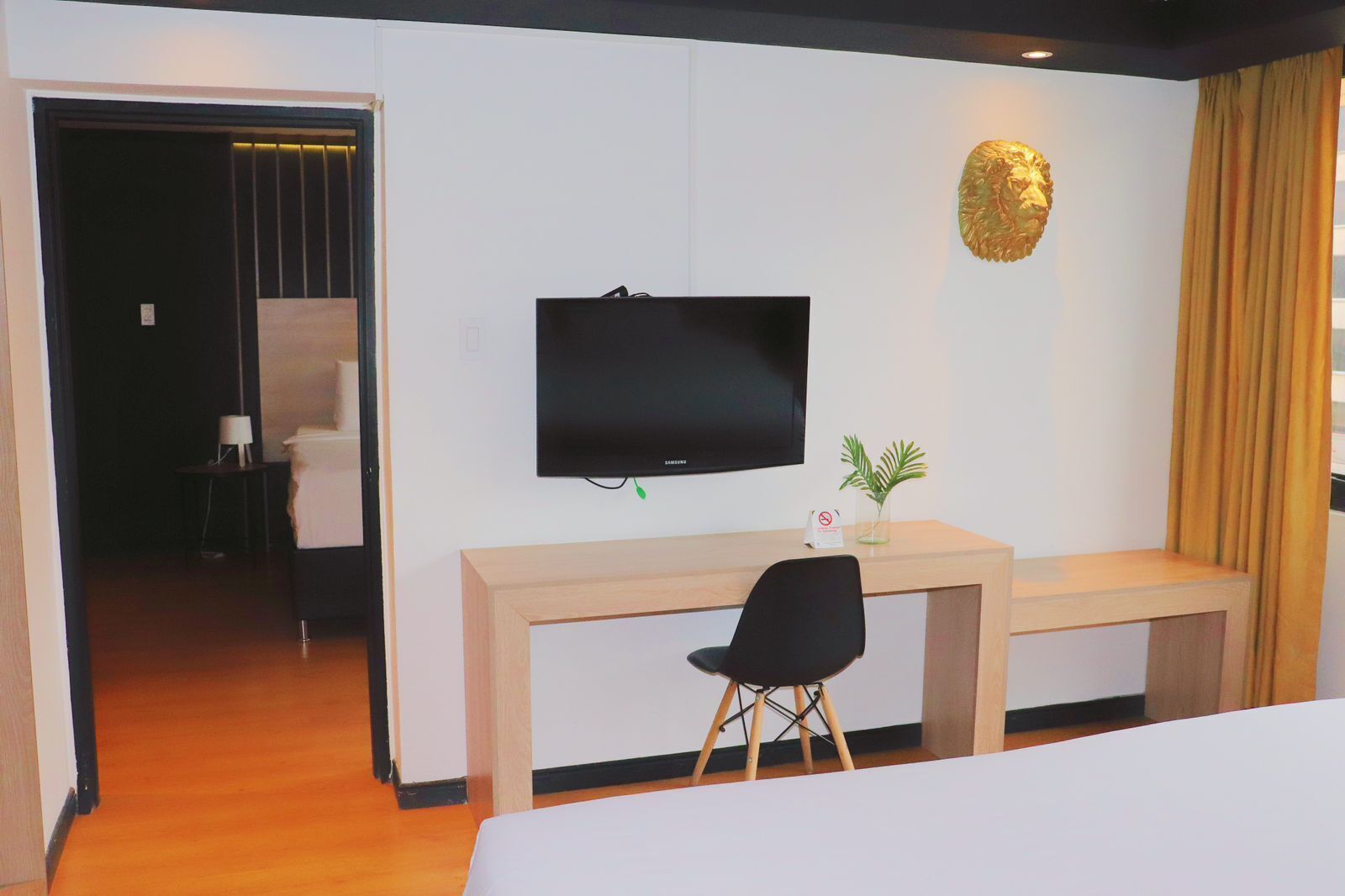 Quarto quádruplo superior | Escrivaninha, Wi-Fi de cortesia