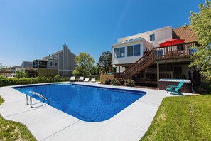 Pool - Rogue Wave - Dog friendly, pool, dock on the bay (Virginia Beach)