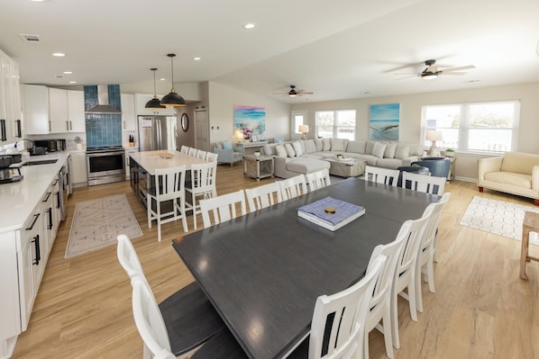 Interior - Sea Salt - NEW 6 bedroom home with spectacular views, pool,GameRm. (Virginia Beach)