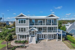 Exterior - All Shell Be Well - 8 bedrooms with ocean views and private pool (Virginia Beach)