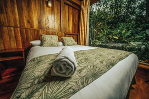 Superior Cabin | Desk, free WiFi - HOSTERIA KUMBHA MELA (Mindo)