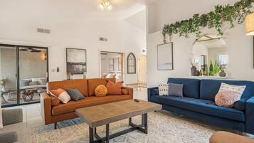 Smart TV, fireplace, table tennis