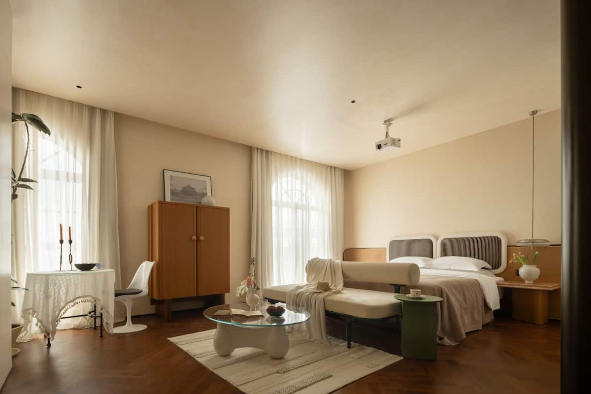 Premium bedding, down duvets, pillow-top beds, free minibar