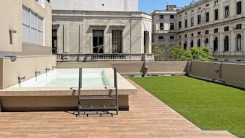 Alberca al aire libre por temporada