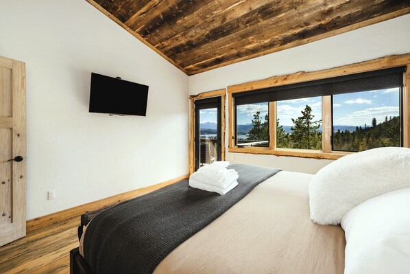 4 Schlafzimmer, Schreibtisch, Reisekinderbett, kostenloses WLAN