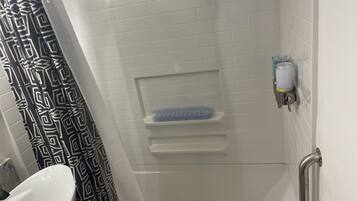 Douche, articles de toilette écologiques, sÚche-cheveux