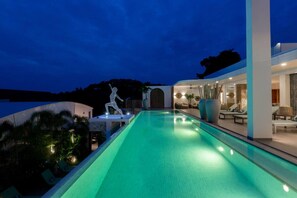 Uklassifisert bilde, 4 av 98, knapp