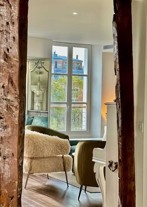 Interior - The "Central Parc" of the Marais (Paris)