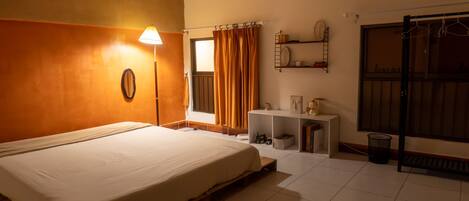 Classic Room | Individually decorated, individually furnished, desk, laptop workspace