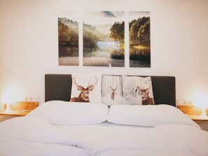 2 chambres, fer et planche à repasser, Wi-Fi gratuit, draps fournis