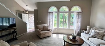 Charming and Private 3-bedroom house by Saylorville Lake, North of Johnston