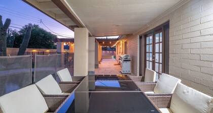 Outdoor Oasis: Mini Golf, Lawn Games, Pool