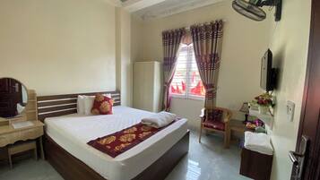 Standard Room, Garden View | Iron/ironing board, free WiFi