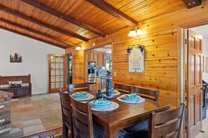 Dining - Mountain Retreat w/ Firepit & Game Room (Big Bear)