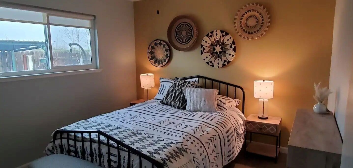 3 bedrooms, desk, iron/ironing board, WiFi