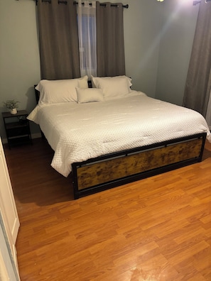 2 chambres, fer et planche Ă repasser, Wi-Fi, draps fournis