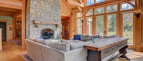 Smart TV, fireplace, table tennis, books