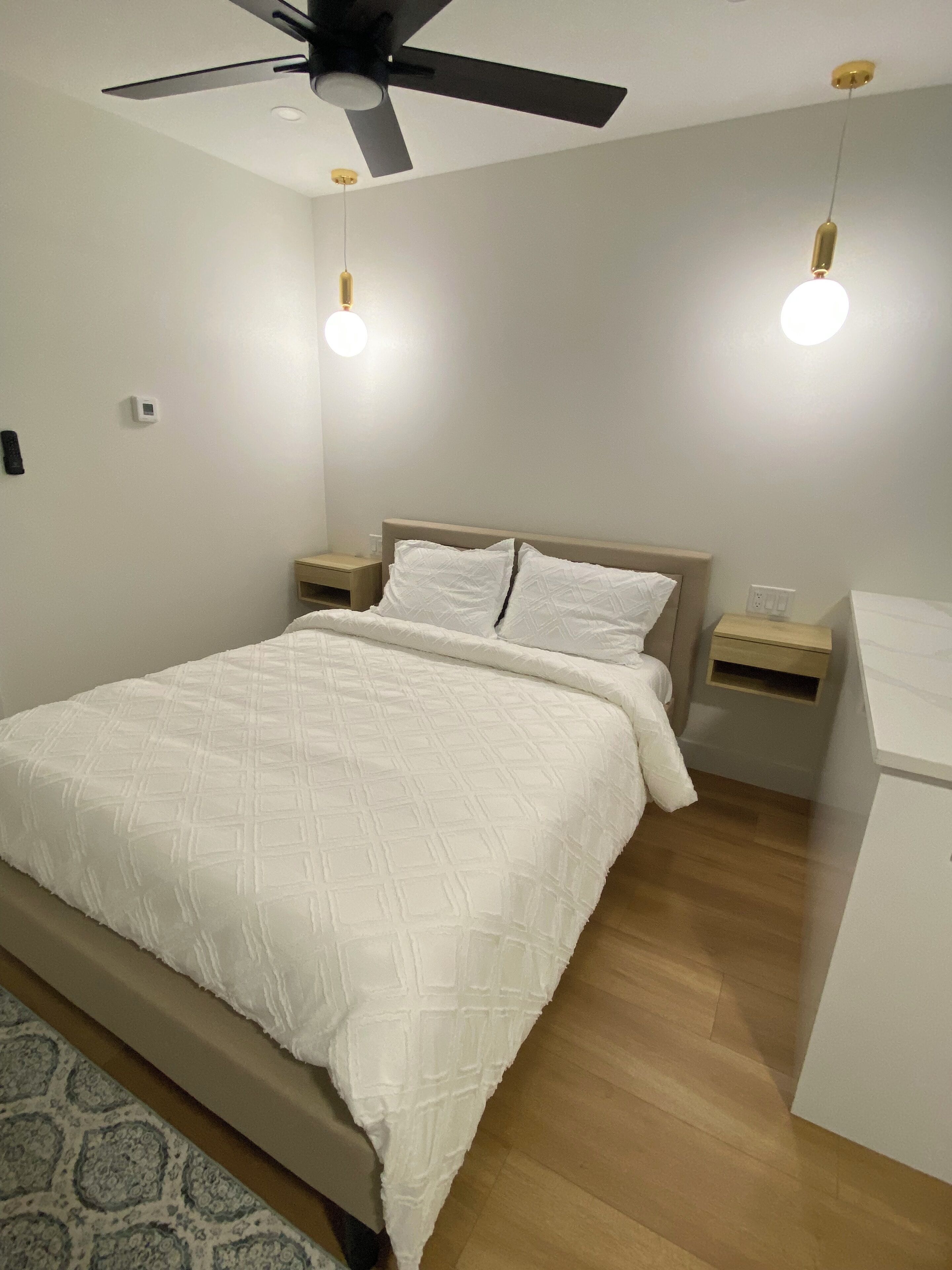 1 camera, ferro/asse da stiro, Wi-Fi gratuito, lenzuola