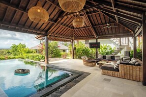 Pool - Spectacular Ocean View 5BR Villa, Bingin Beach (Kuta Selatan)