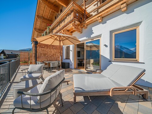 Stilvolle Auszeit mit Privatsauna und Bergblick