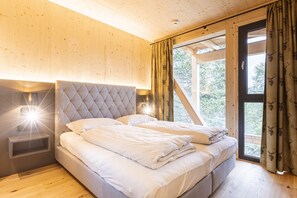 4 bedrooms, free WiFi, bed sheets