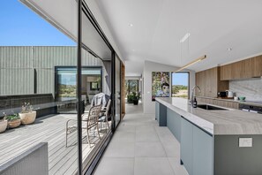 Fridge, microwave, oven, stovetop - Luxury Sands Golf Escape with Pool and Views (Torquay)
