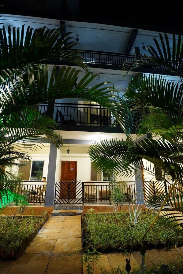 Deluxe tweepersoonskamer | Woonkamer | Televisie