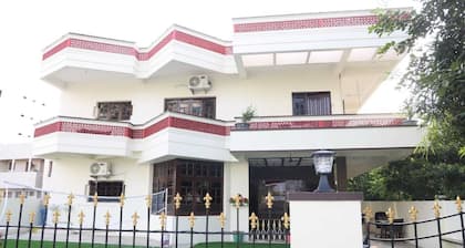 SIGNlN Homestay 8886660628_Luxury 1BHK VILLA HOME