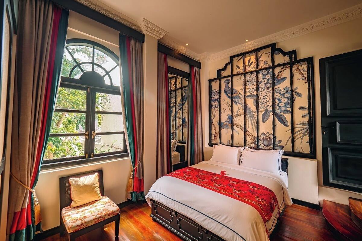 1 chambre, minibar, coffres-forts dans les chambres, bureau