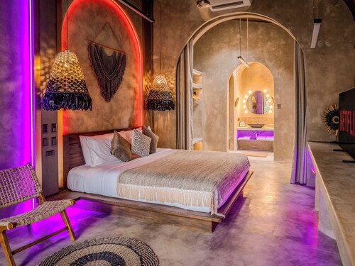 Glamorous Pool Villa 1 Bedroom