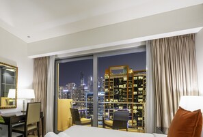 Studio, Balcony, City View | Blackout curtains, iron/ironing board, free WiFi - LUX The JW Marina Studio 3 (Dubai)