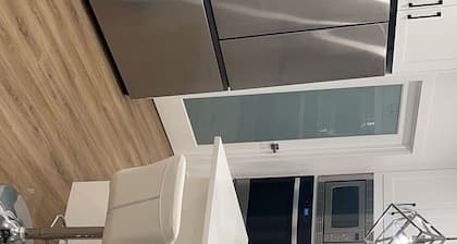 Spacious 3-Bedroom Apartment in – Perfect for Groups & Families!