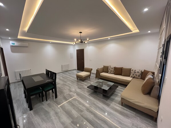 Smart TV - Superb Apartment S+2 Sahloul 4 Sousse (Sousse)