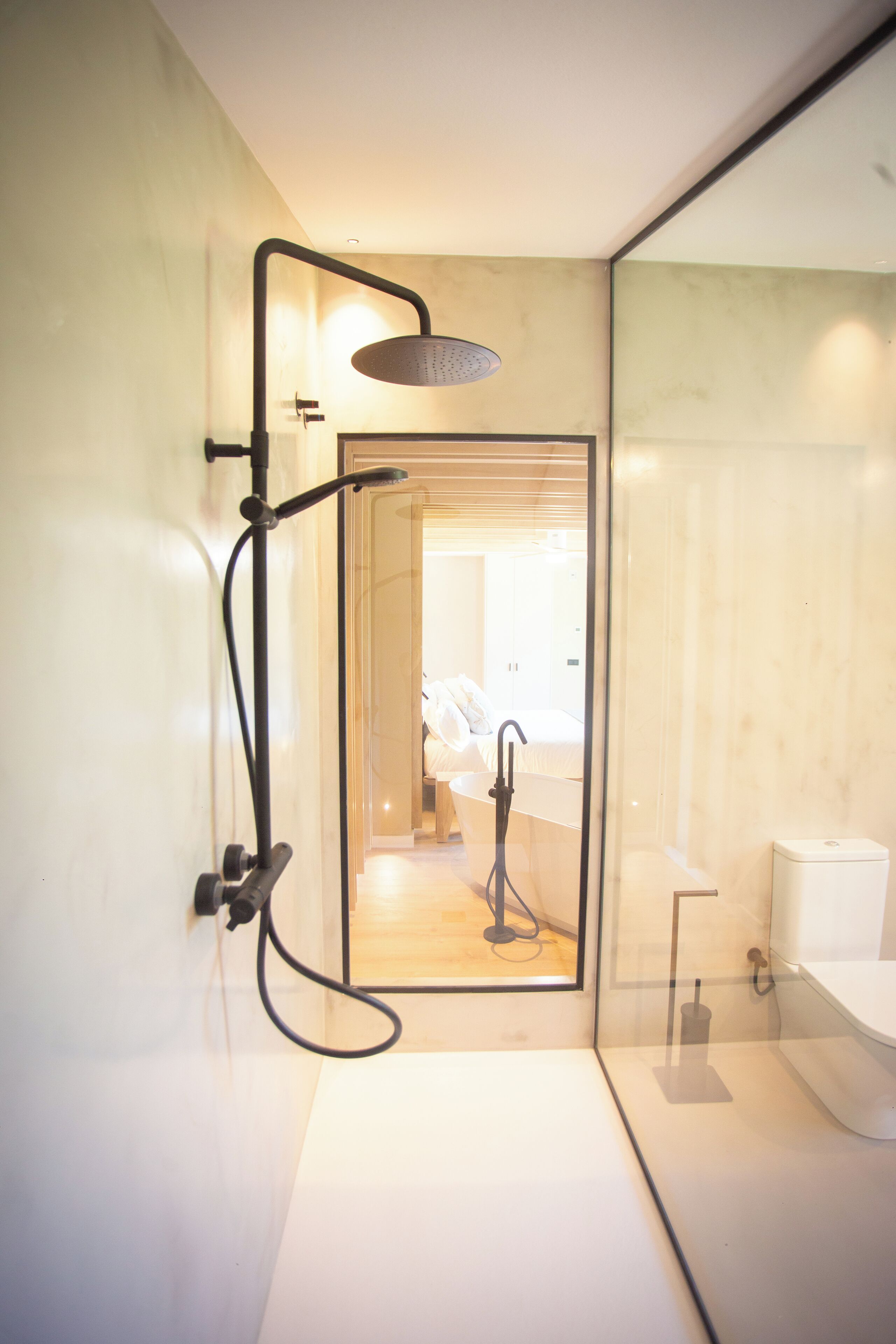 Habitación panorámica doble, vistas a la montaña | Baño | Artículos de higiene personal gratuitos, secador de pelo y toallas