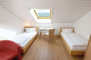 2 Schlafzimmer, Bügeleisen/Bügelbrett, Internetzugang, Bettwäsche