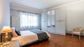 2 Schlafzimmer, Bügeleisen/Bügelbrett, Reisekinderbett, kostenloses WLAN