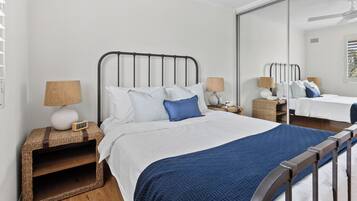 2 bedrooms, iron/ironing board, travel cot, WiFi