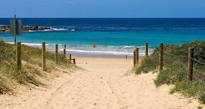 Hamptons 2 Bed Walk 5 mins to Beach 2 min Village
