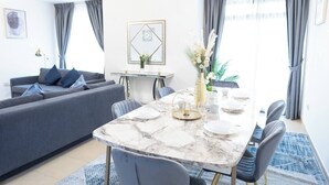 Appartement, 2 slaapkamers, balkon | Dineren