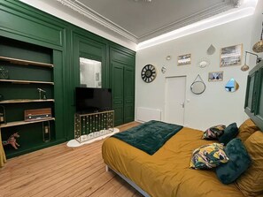 1 bedroom, WiFi, bed sheets - Charming apartment - Les spas du Sébasto - La Scène - Private Spa & Sauna (Lille)