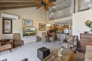 Smart TV - Honu Sunset Steps to the Beach! (Kihei)