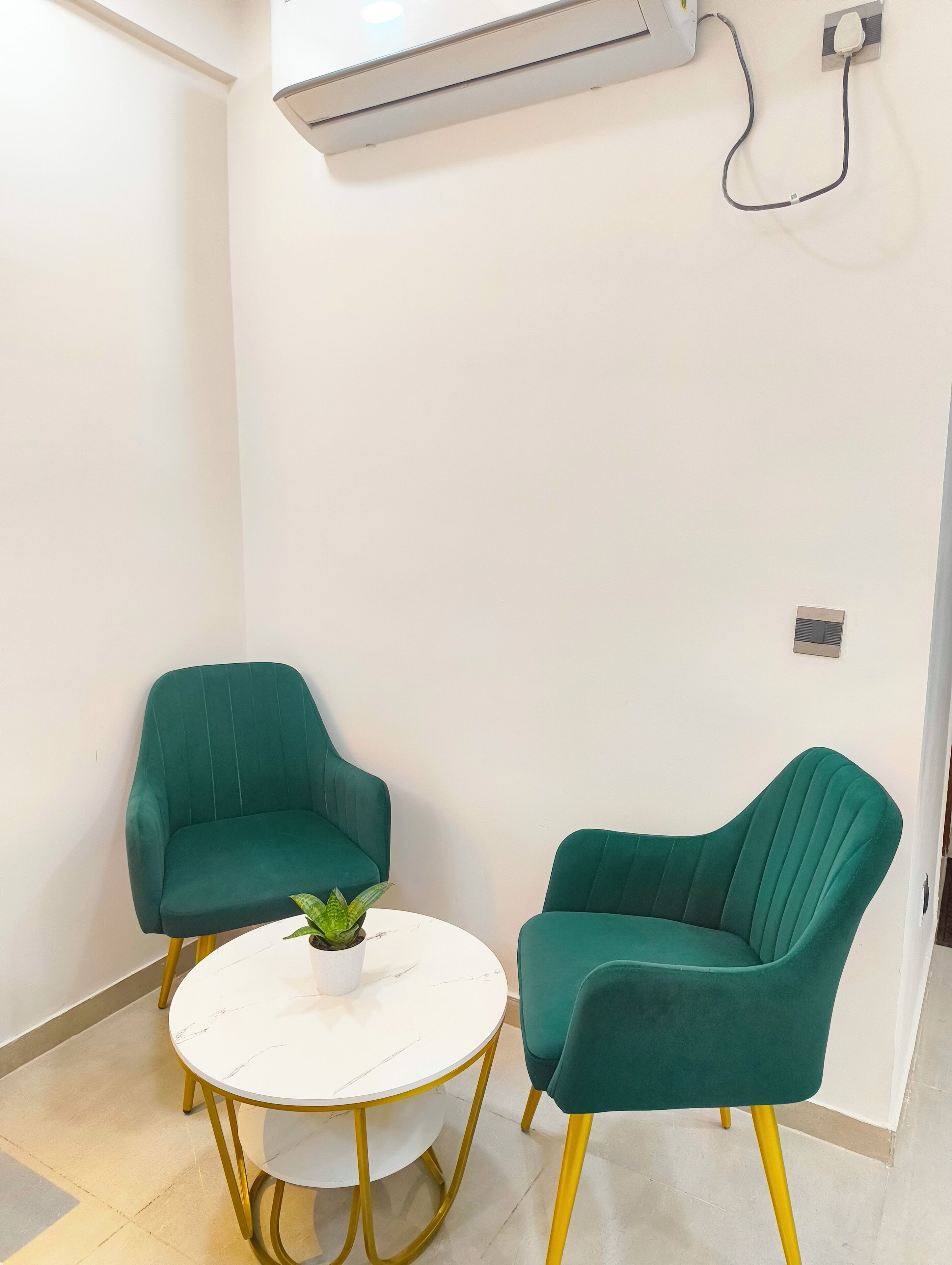 Superior Studio Suite, Balcony, City View | Desk, laptop workspace, soundproofing, iron/ironing board