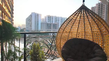 Superior Studio Suite, Balcony, City View | Balcony