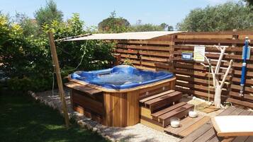 Idromassaggio all'aperto