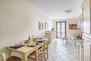 Dining - I Mosaici 1 Comfortable holiday residence (Brescia)